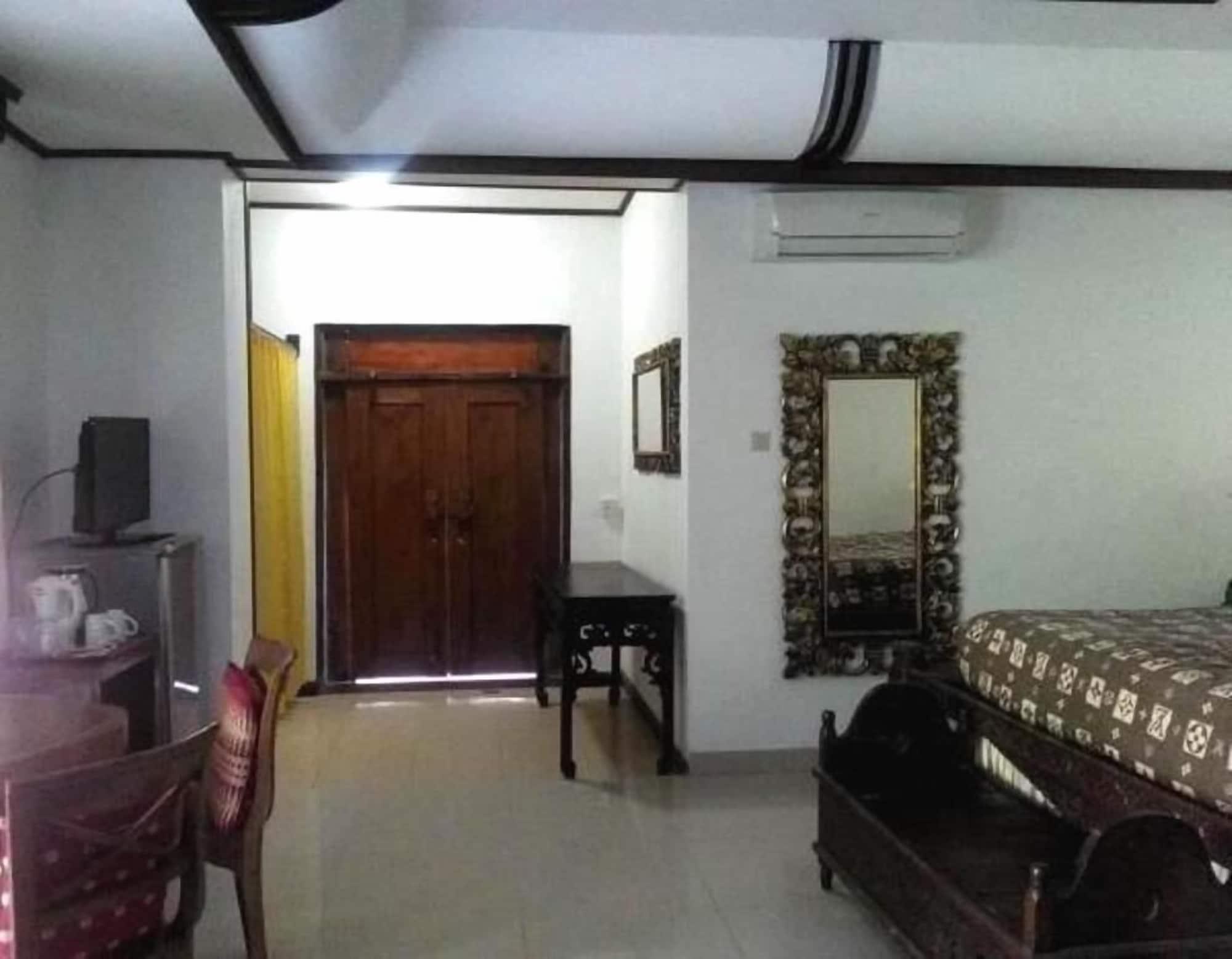 Gazebo Beach Hotel Sanur Екстериор снимка