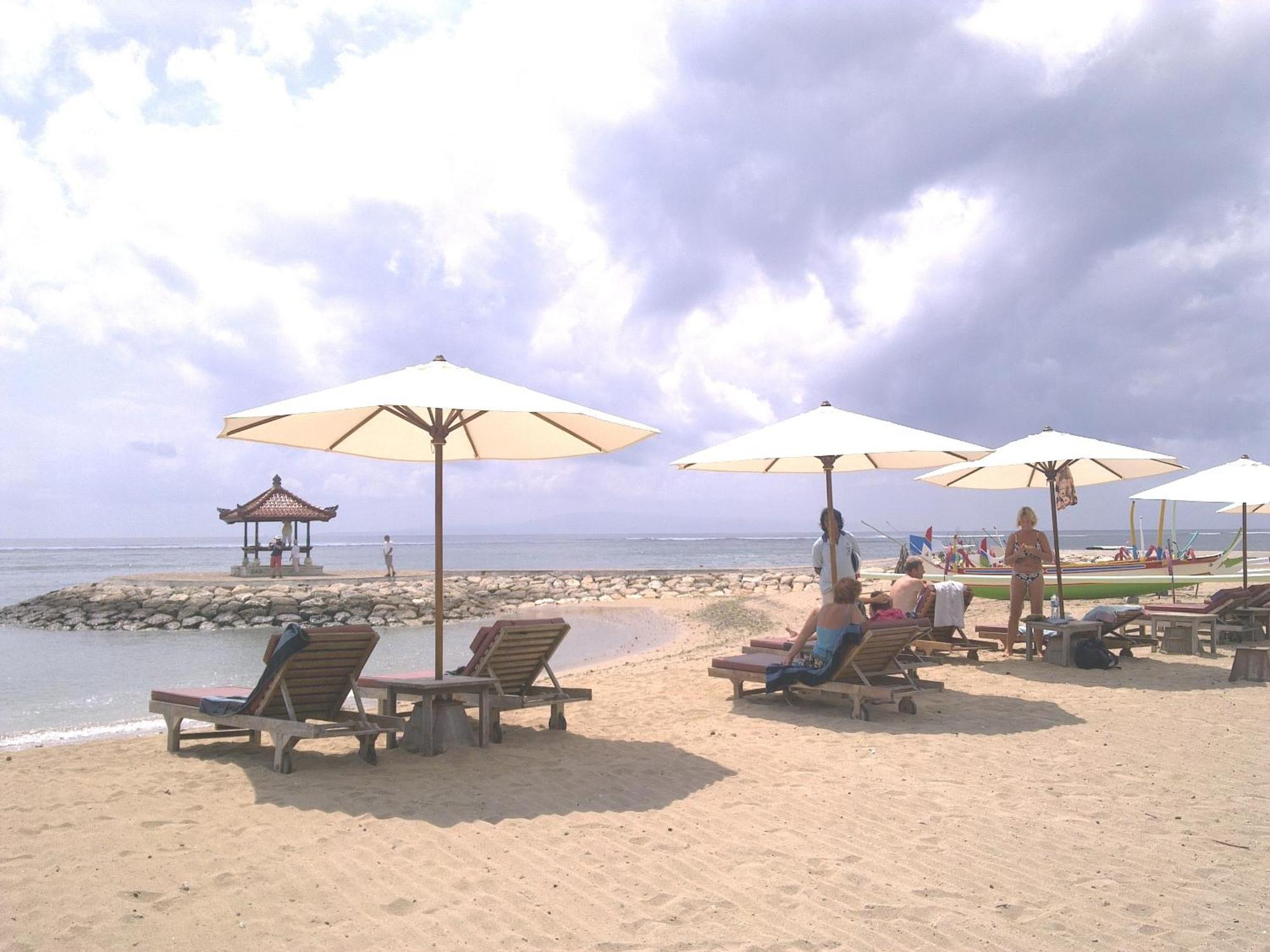 Gazebo Beach Hotel Sanur Екстериор снимка