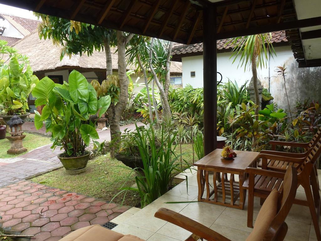 Gazebo Beach Hotel Sanur Екстериор снимка