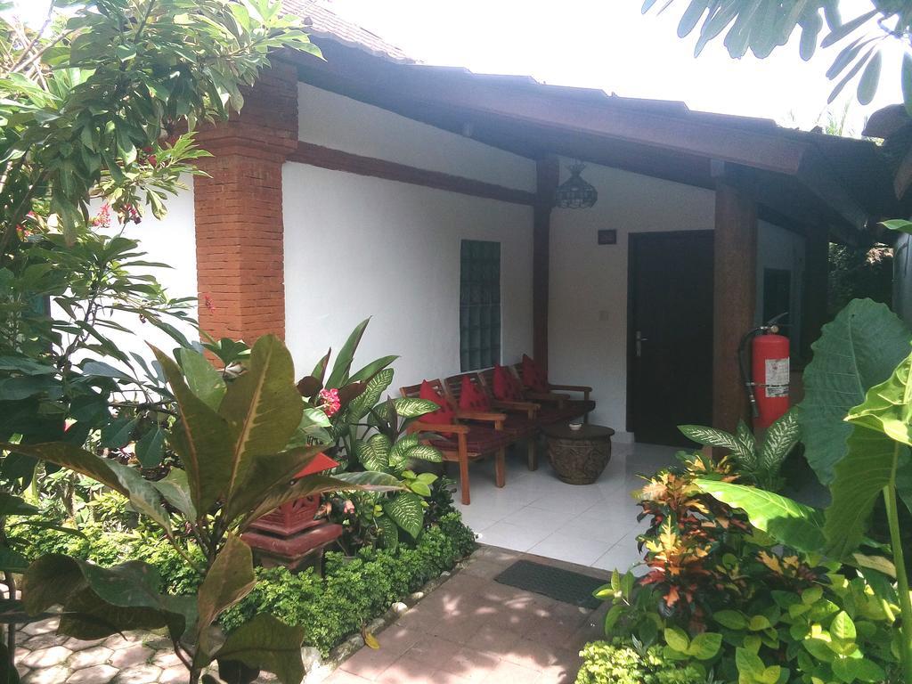 Gazebo Beach Hotel Sanur Екстериор снимка